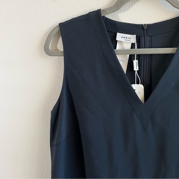 Akris Punto Blouse Navy (Marine) Blue Sleeveless V Neck Silk Trim Top Sz 8 NWT - Picture 4 of 13